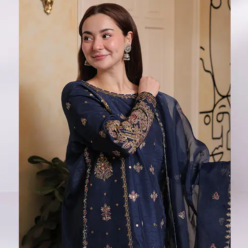 Sapphire Winter Sale 2024! Up to 70% Off Unstitched
